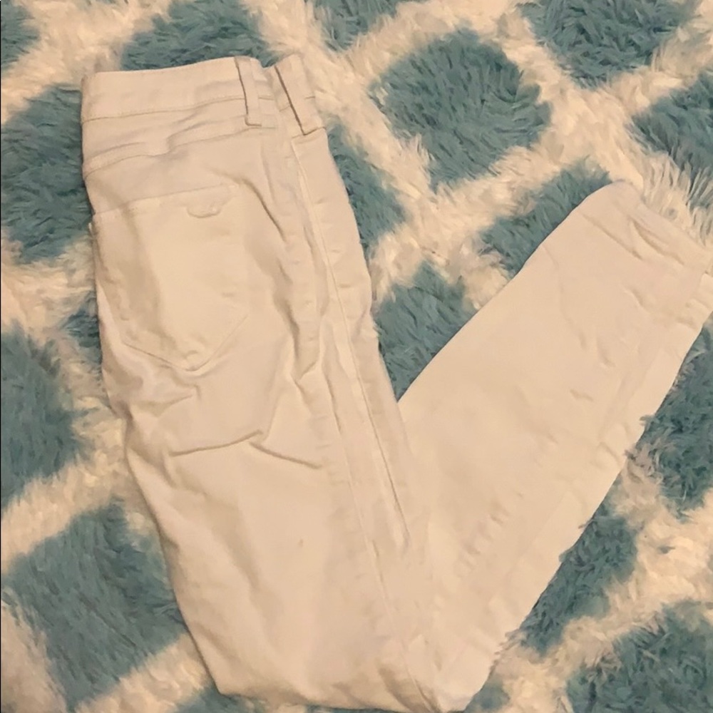 Brand new. Hollister high rise jeans